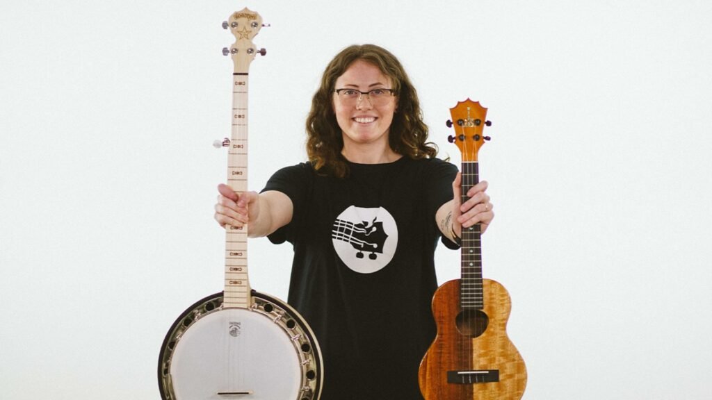 Autoharp Smackdown: Ukulele vs. Banjo - Who Wins?