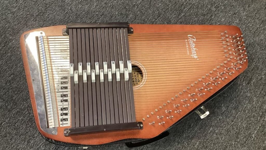 Exploring Autoharp Pedals and Effects