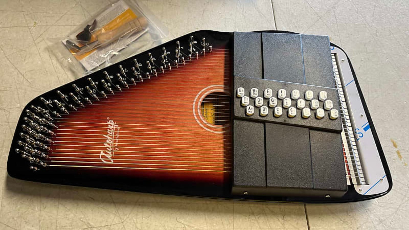 Exploring Autoharp Pedals and Effects