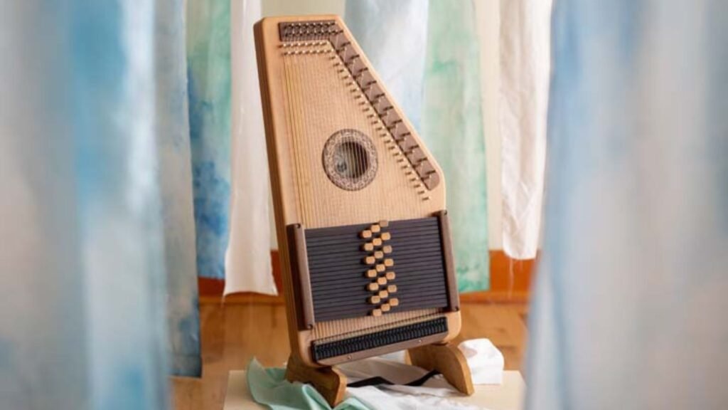 How the Autoharp Produces Its Unique Tone