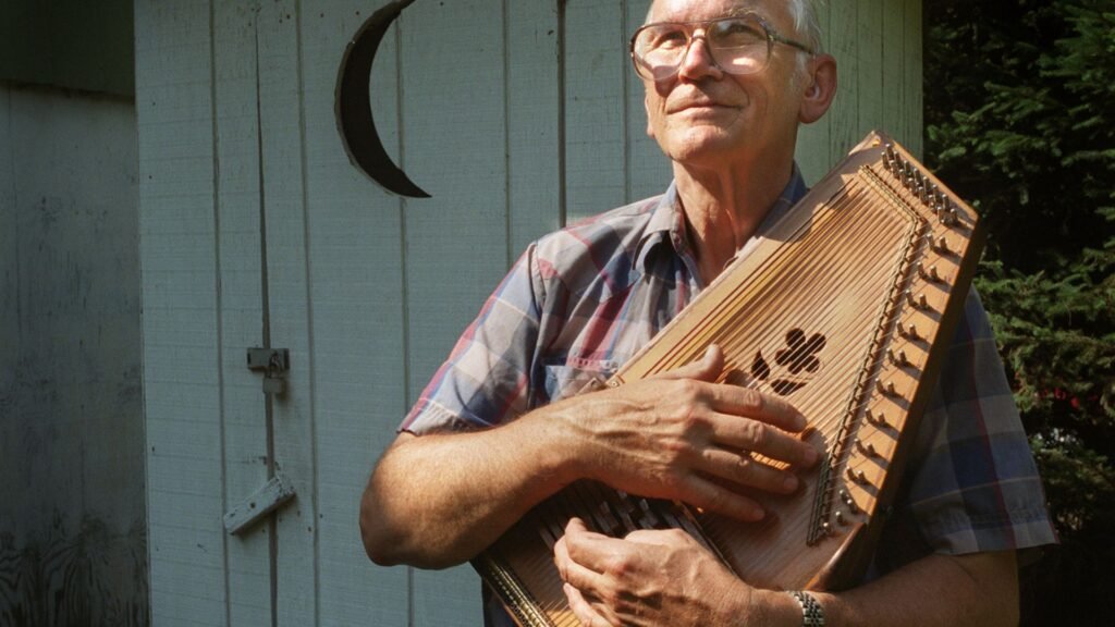 The Role of the Autoharp in Folk Music